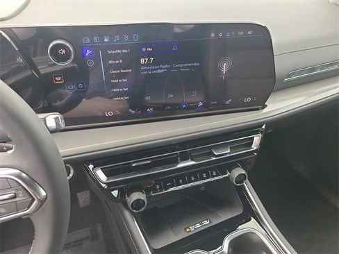 New 2026 Chevrolet Traverse LT w/ Midnight/Sport Edition image 30