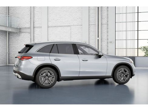 Used 2026 Mercedes-Benz GLC 300 4MATIC image 18