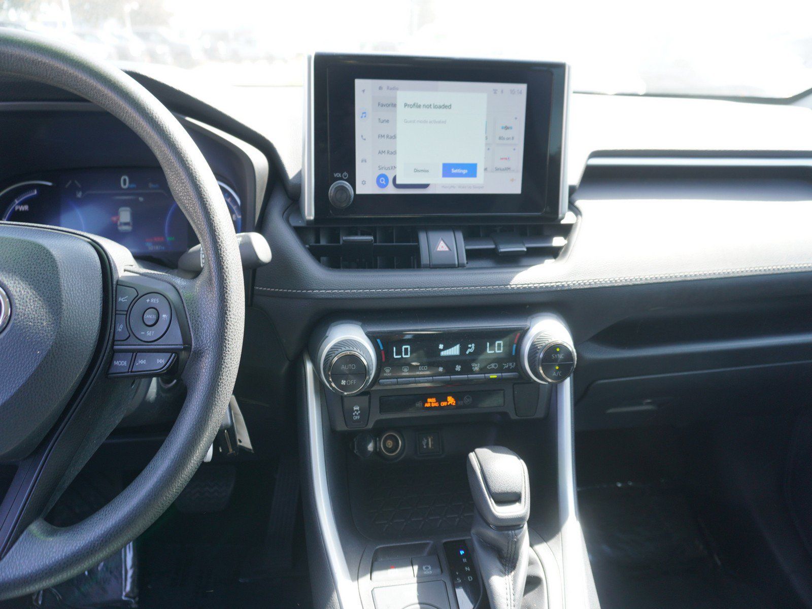 Used 2023 Toyota RAV4 LE AWD/4WD image 16