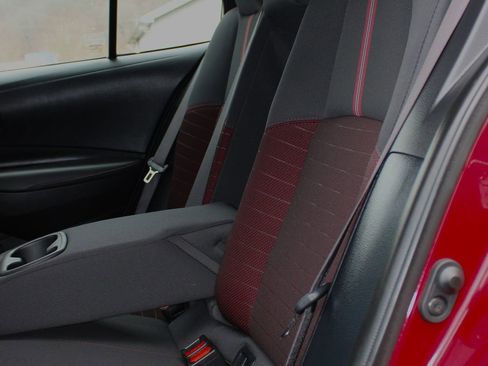 Used 2024 Toyota Corolla SE image 14