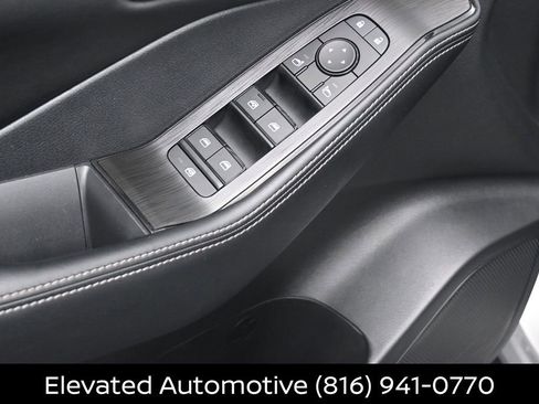 Certified 2025 Nissan Rogue SV AWD/4WD image 16