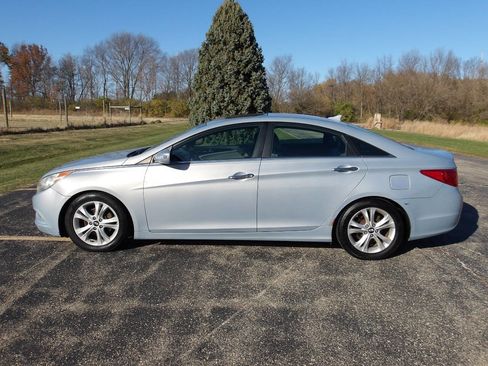 Used 2011 Hyundai Sonata Limited w/ Navigation Pkg 5 image 10
