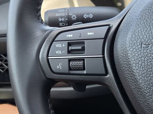 Certified 2025 Honda Accord Sport image 28