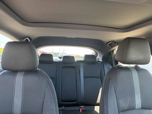 Used 2018 Honda Civic EX image 37