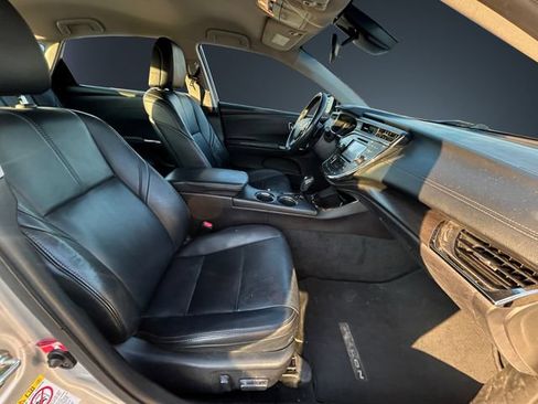 Used 2018 Toyota Avalon XLE FWD image 15