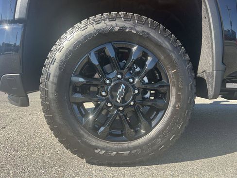 New 2026 Chevrolet Silverado 2500 Custom w/ Custom Value Package image 8