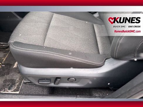 Used 2025 Nissan Rogue SV image 11