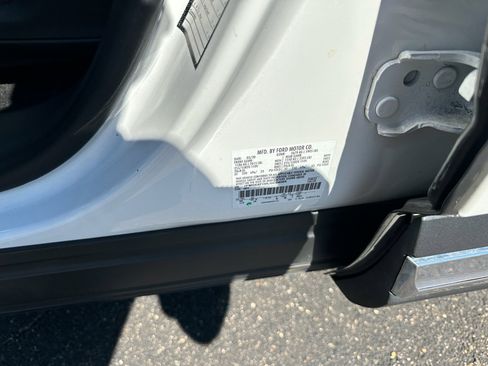 Used 2020 Ford Explorer Limited image 7