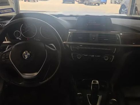 Used 2017 BMW 330i xDrive Sedan AWD/4WD image 2
