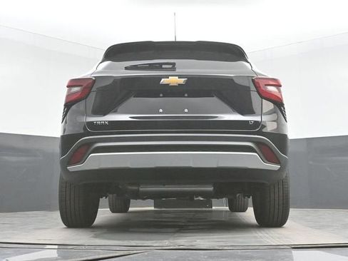 New 2026 Chevrolet Trax LT w/ LT Convenience Package FWD image 44