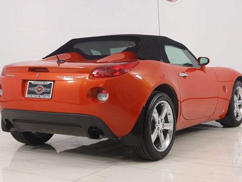 Used 2008 Pontiac Solstice GXP w/ Premium Package image 3