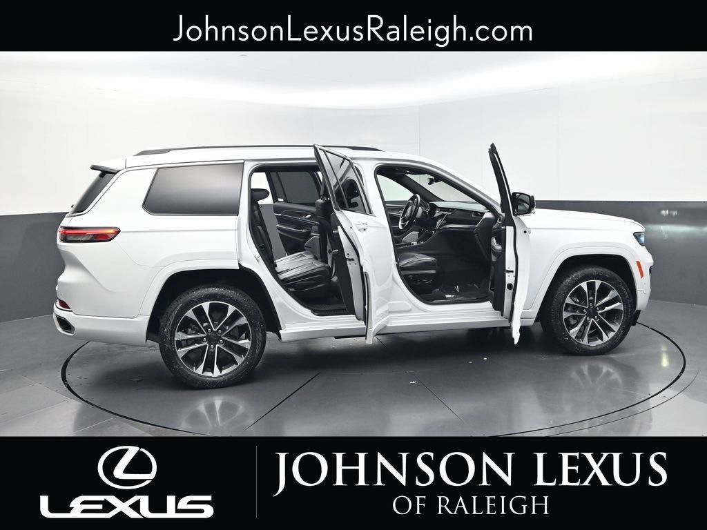 Used 2021 Jeep Grand Cherokee L Overland AWD/4WD image 32