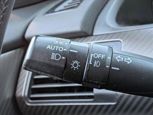 Used 2017 Honda Accord Sport image 9