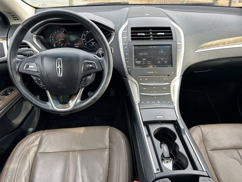 Used 2015 Lincoln MKZ Base w/ Equipment Group 101A Select image 4