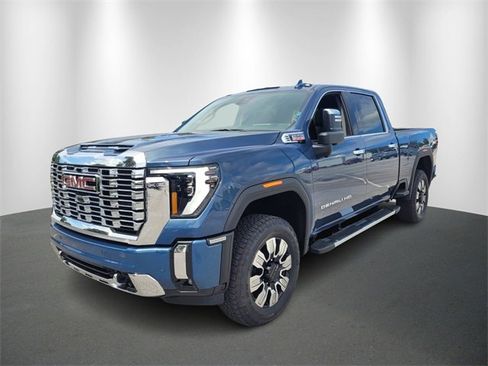 New 2025 GMC Sierra 2500 Denali w/ Denali Reserve Package image 2