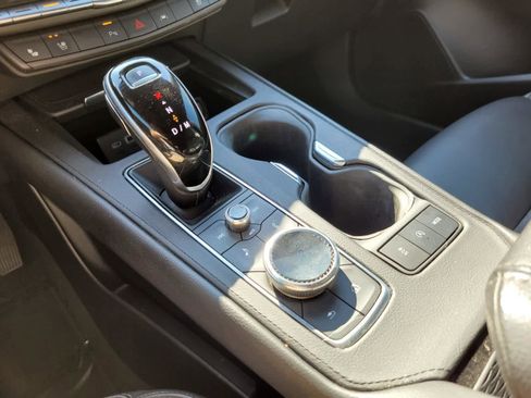 Used 2020 Cadillac XT4 Premium Luxury image 12