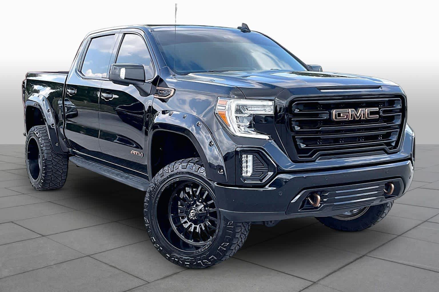 Used 2022 GMC Sierra 1500 AT4 w/ AT4 Premium Package AWD/4WD image 3