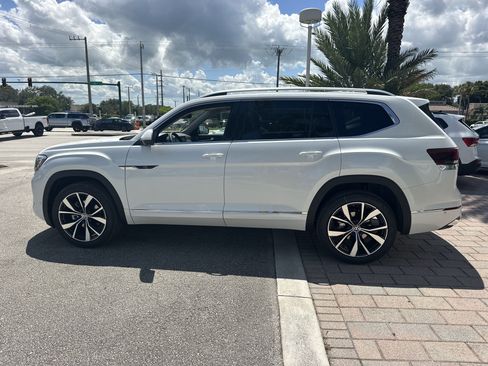 New 2026 Volkswagen Atlas SEL Premium R-Line AWD/4WD image 9