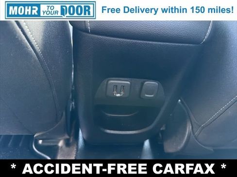 Used 2021 Chevrolet Colorado LT w/ Fleet Safety Package image 32