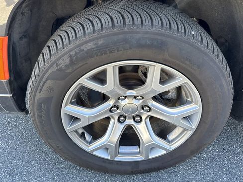 Used 2022 Jeep Wagoneer Series II w/ Rear Seat Video Group 1 image 14