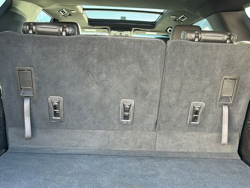 Used 2021 Chevrolet Tahoe Z71 image 28