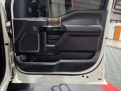 Used 2019 Ford F250 Lariat w/ Lariat Ultimate Package image 38