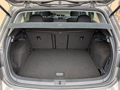 Used 2015 Volkswagen e-Golf Limited Edition image 29