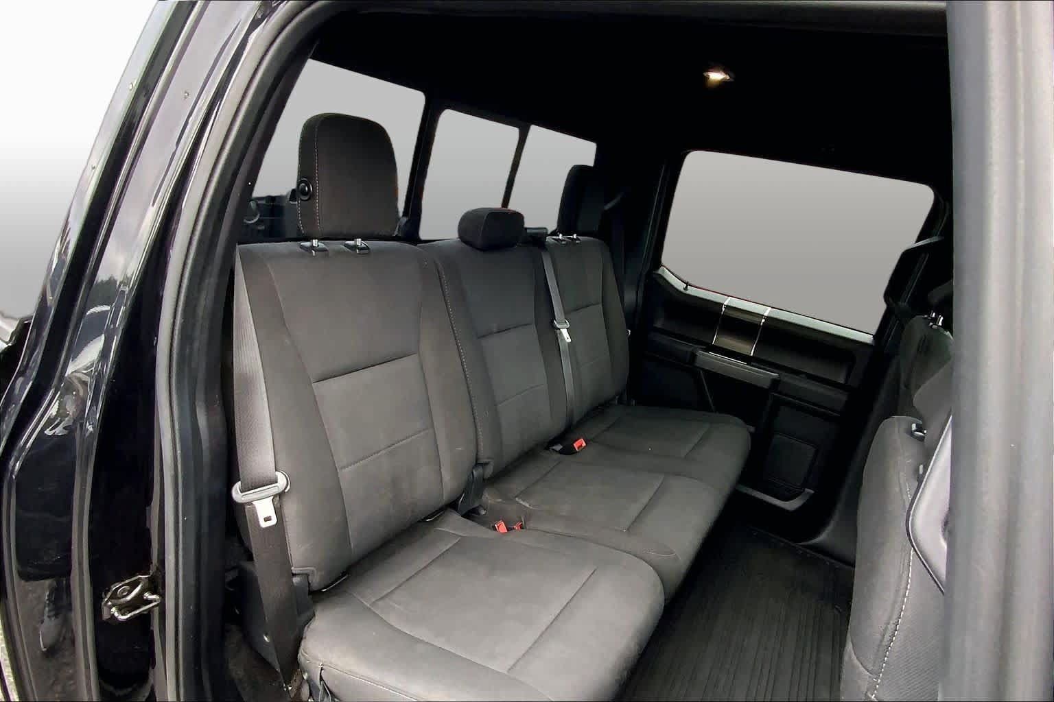 Used 2019 Ford F150 XLT w/ Equipment Group 302A Luxury AWD/4WD image 17