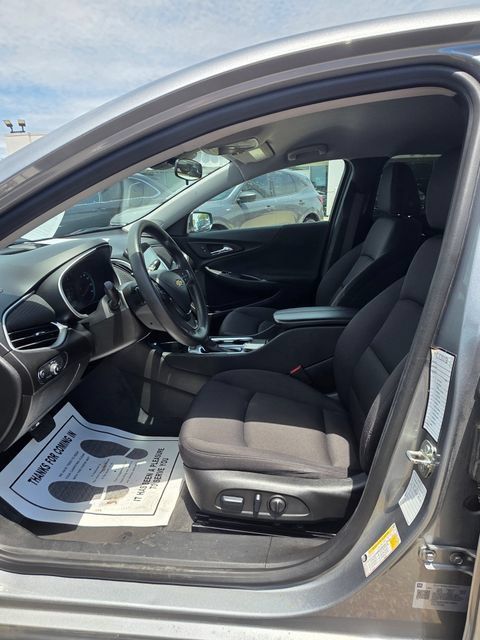 Used 2024 Chevrolet Malibu LT FWD image 14
