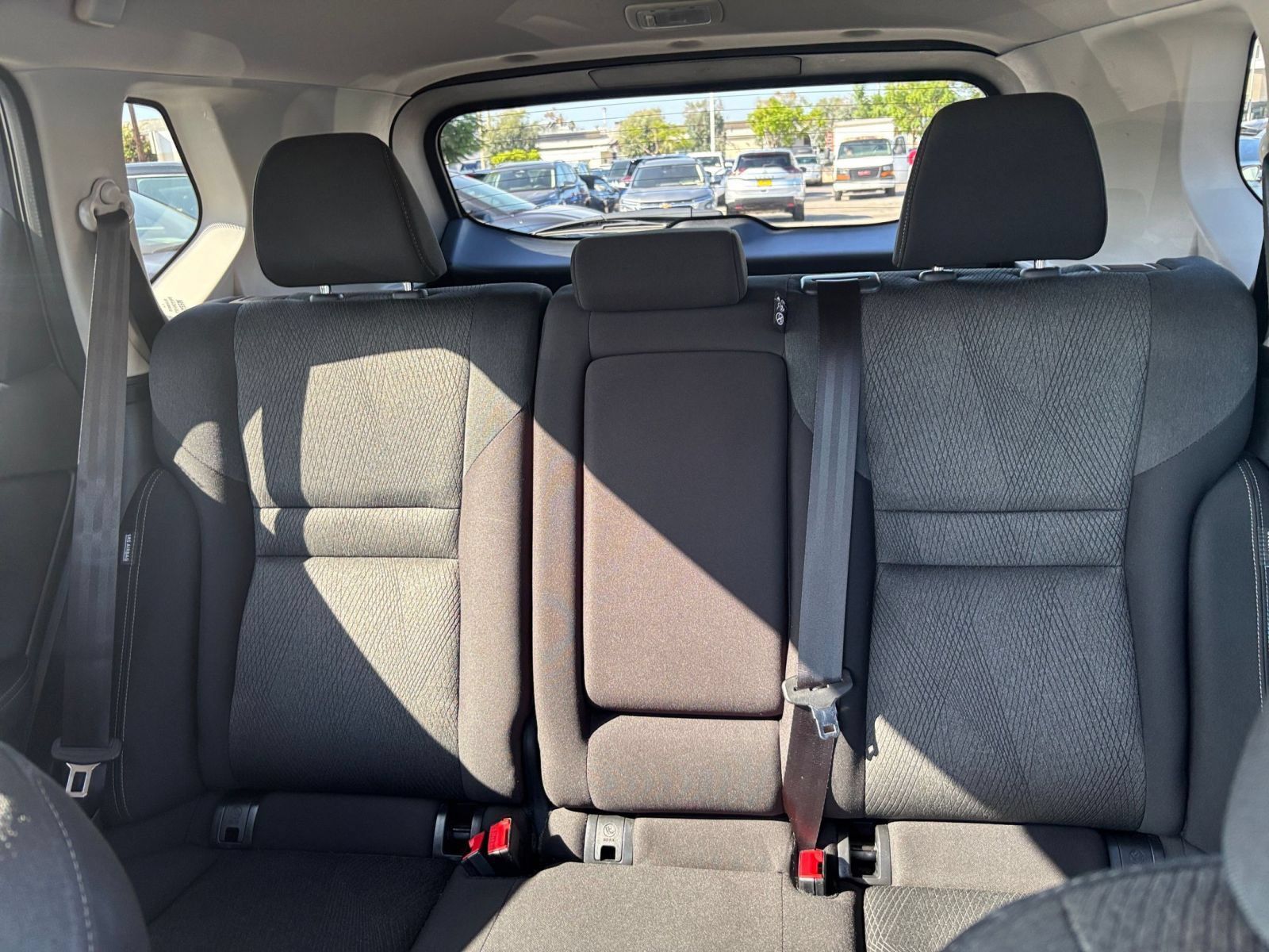 Used 2025 Nissan Rogue SV FWD image 39
