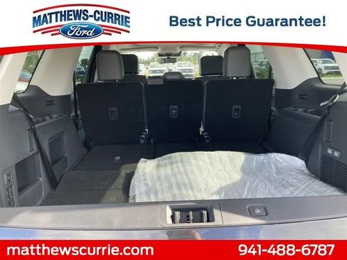New 2025 Ford Expedition Active image 14