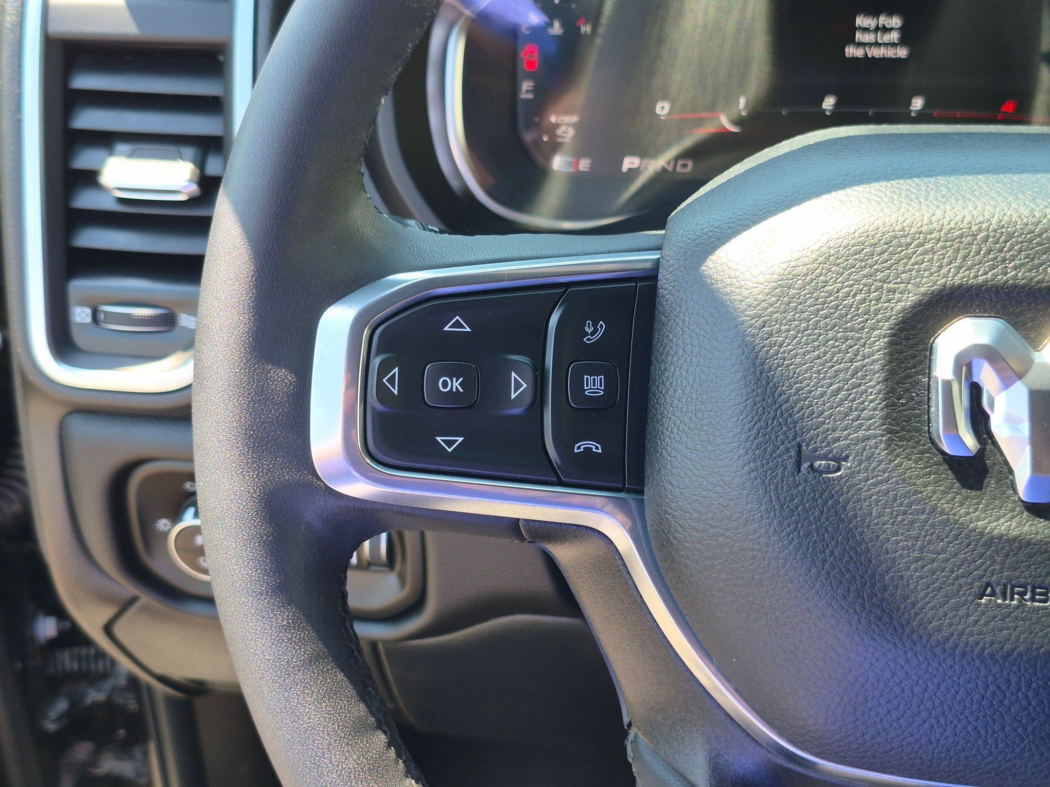 Used 2025 RAM 2500 Laramie AWD/4WD image 20