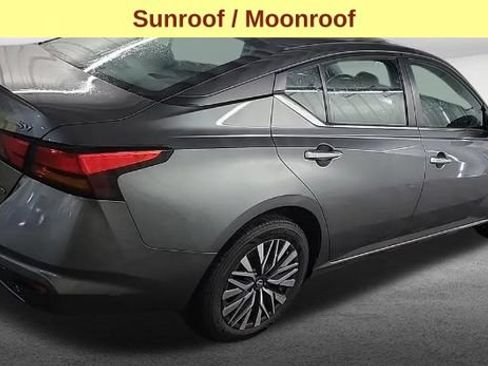 Used 2023 Nissan Altima 2.5 SV w/ SV Premium Package AWD/4WD image 5