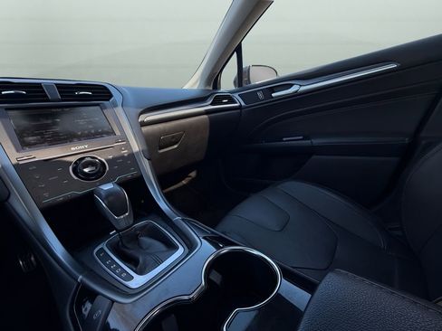 Used 2015 Ford Fusion Titanium image 27