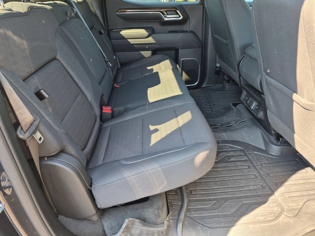 Used 2024 GMC Sierra 1500 Elevation w/ LPO, Elevation Black Package AWD/4WD image 24