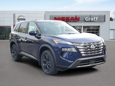 New 2026 Nissan Rogue SV AWD/4WD image 2