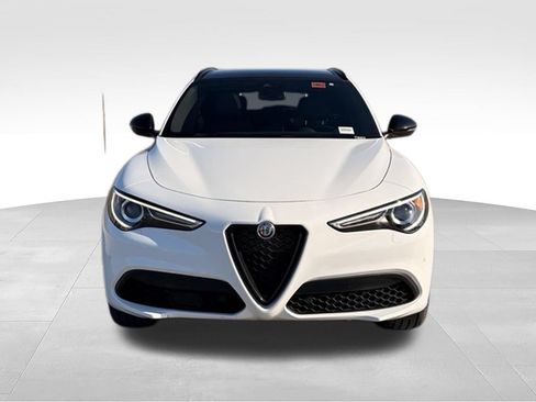 Used 2023 Alfa Romeo Stelvio Veloce AWD/4WD image 4