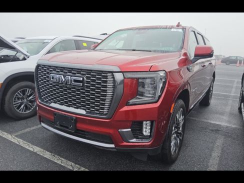 Used 2024 GMC Yukon XL Denali Ultimate image 5