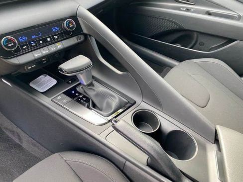 New 2026 Hyundai Elantra Sport FWD image 13