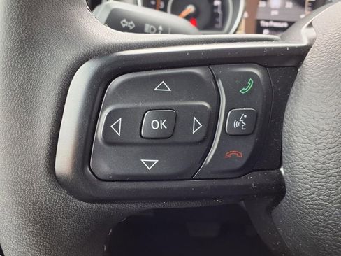 Used 2023 Jeep Gladiator Sport image 15