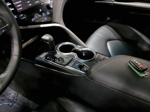 Used 2020 Toyota Camry XSE w/ Blackout Package FWD image 15