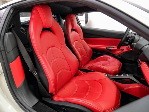 Used 2019 Ferrari 488 GTB image 34