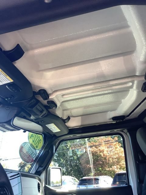 Certified 2024 Jeep Wrangler Unlimited w/ Convenience Group AWD/4WD image 23