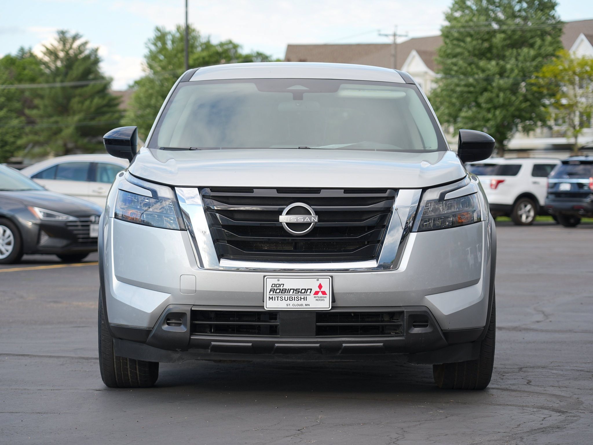 Used 2024 Nissan Pathfinder S AWD/4WD image 9