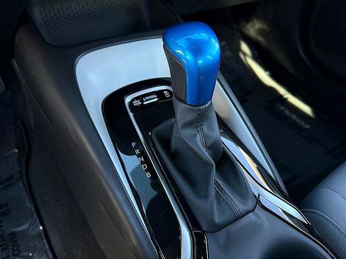 Used 2024 Toyota Corolla SE image 16