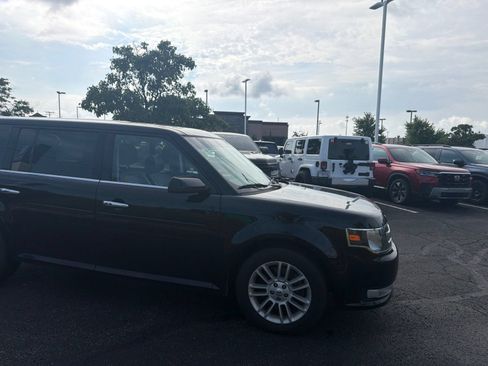 Used 2019 Ford Flex SEL w/ Equipment Group 202A AWD/4WD image 15