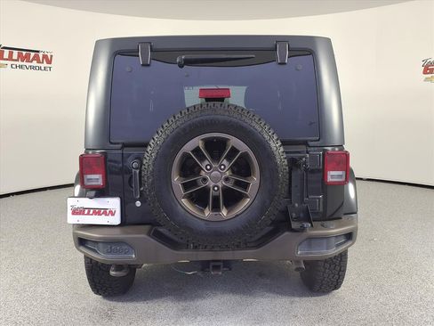 Used 2017 Jeep Wrangler Unlimited Sahara image 6