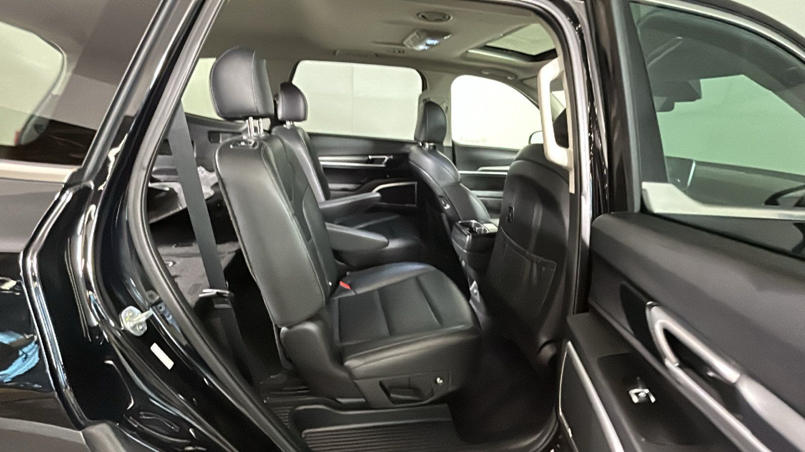 Used 2021 Kia Telluride S AWD/4WD image 34