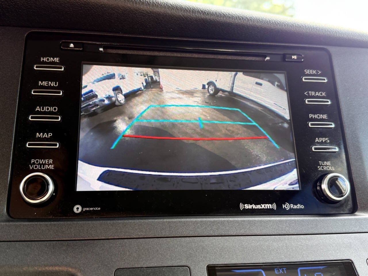 Used 2019 Toyota Sienna LE FWD image 9