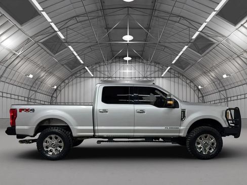 Used 2019 Ford F250 Lariat w/ Chrome Package AWD/4WD image 7